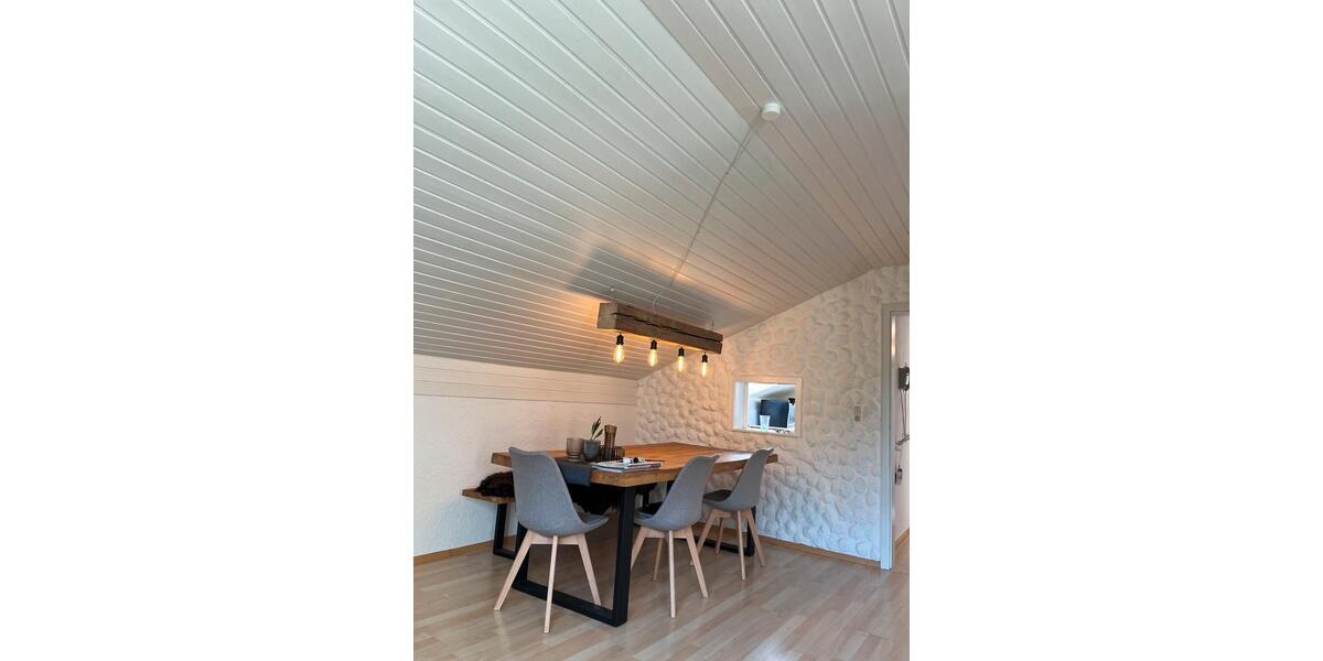 Dachgeschoßwohnung Oberstaufen - 2 Zimmer, 80 m&sup2;, 1.200&euro; | Angebot:26483978