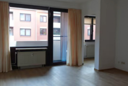 Geräumige 1-Zimmer-Wohnung mit Einbauküche in zentraler Lage