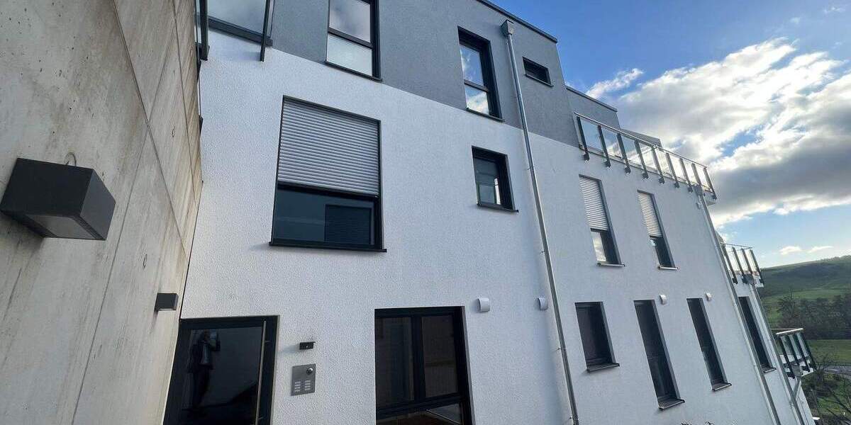 Etagenwohnung Bad Sobernheim - 3 Zimmer, 113 m&sup2;, 1.500&euro; | Angebot:25683707