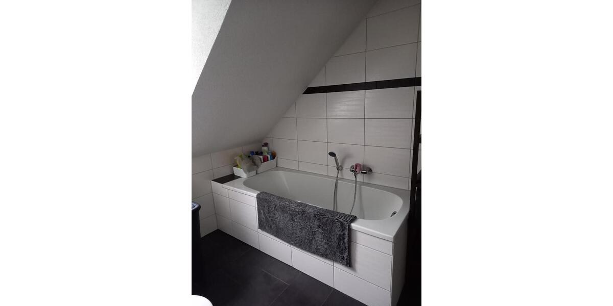 Mehrfamilienhaus, Wohnhaus Freiberg - 4 Zimmer, 100 m&sup2;, 780&euro; | Angebot:25172290