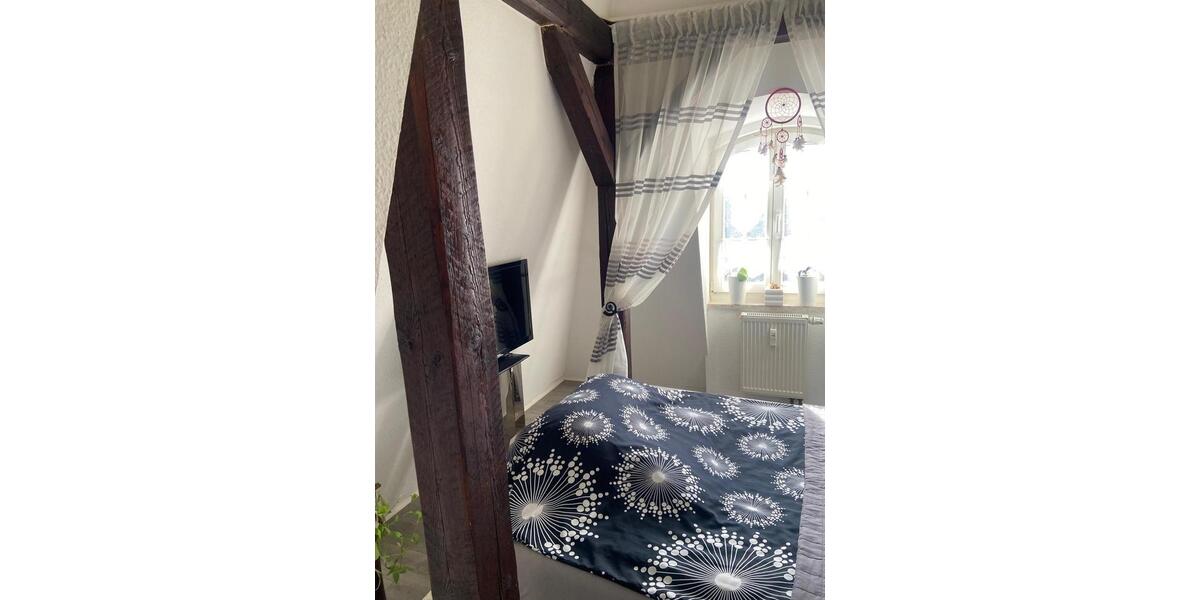 Dachgeschoßwohnung Kölleda - 2.5 Zimmer, 39 m&sup2;, 502&euro; | Angebot:26254057