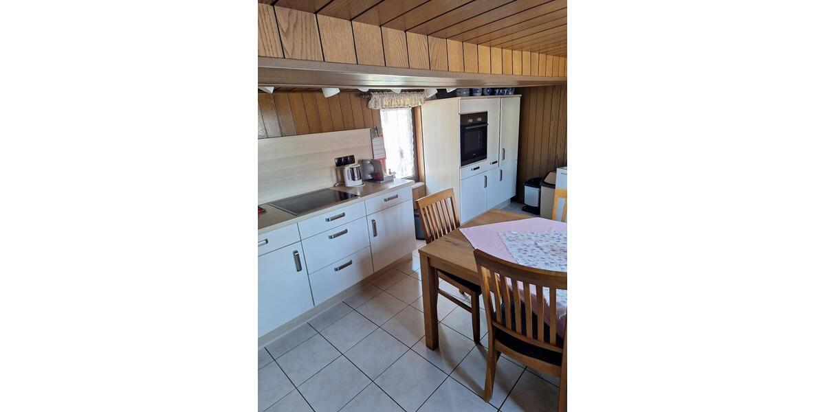 Etagenwohnung Schmitten im Taunus - 3 Zimmer, 75 m&sup2;, 600&euro; | Angebot:25711722