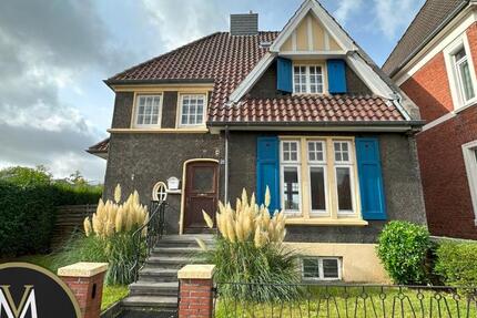 Schöne Villa von 1911 mit 5 Zimmern, Garten, Optional Kanallage , Garage 5 zimmer