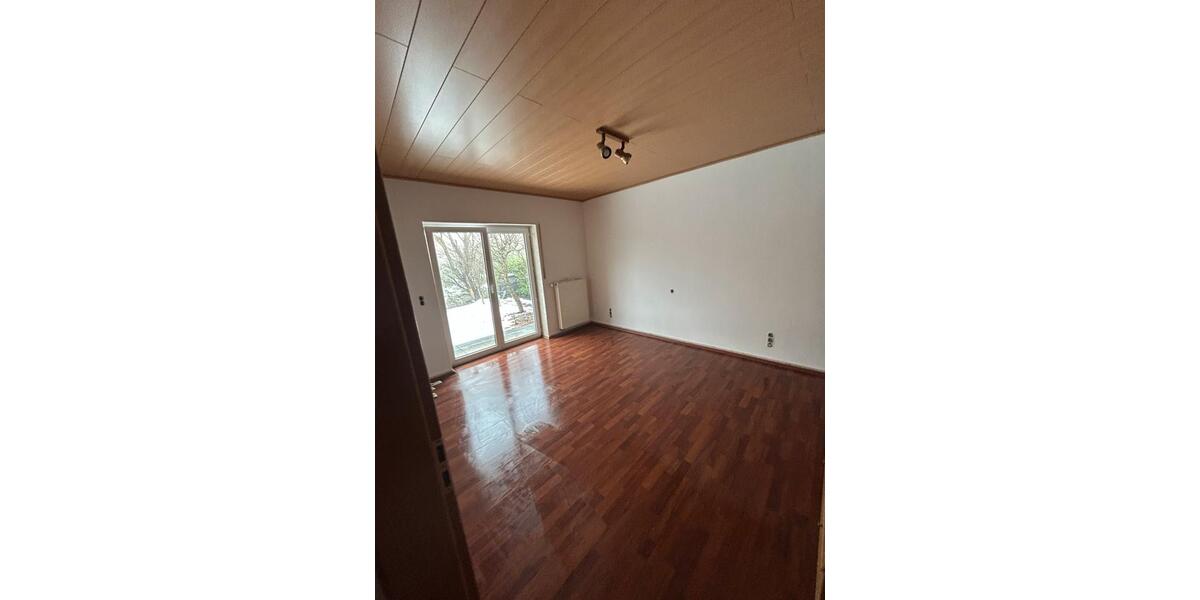 Einfamilienhaus Emden Tholenswehr - 3 Zimmer, 107 m&sup2;, 1.150&euro; | Angebot:26047162