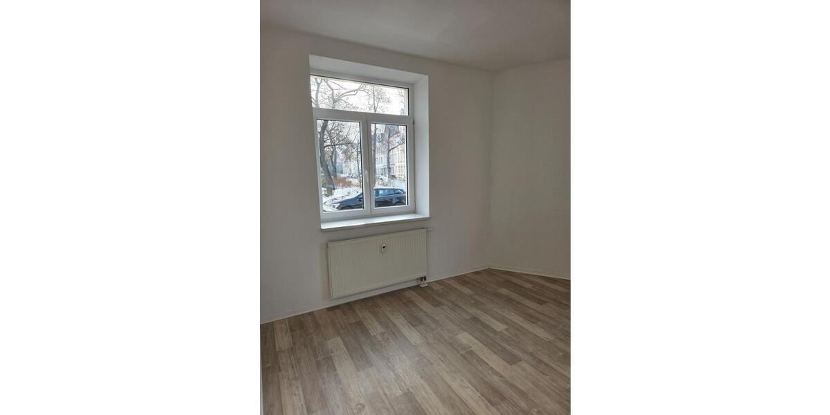 Erdgeschoßwohnung Gera Alt-Taubenpreskeln - 4 Zimmer, 105 m&sup2;, 600&euro; | Angebot:25959372