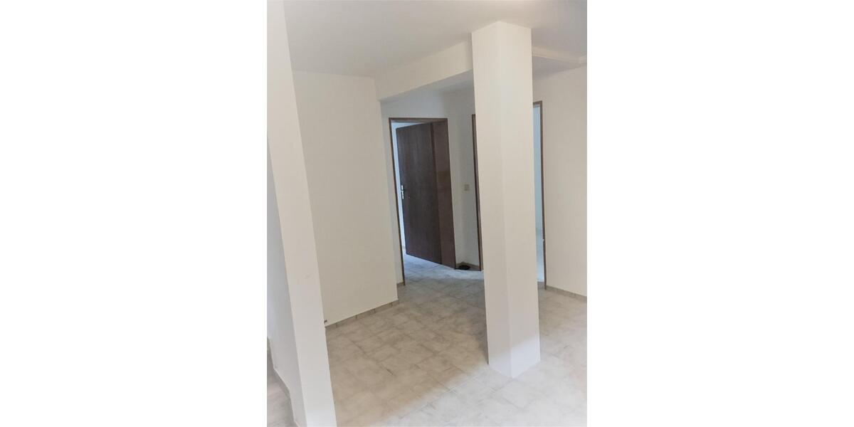 Etagenwohnung Flörsheim am Main - 4.5 Zimmer, 134 m&sup2;, 1.450&euro; | Angebot:25157690