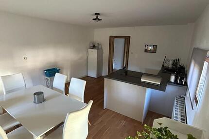 3-Zimmer 90qm Wohnung Kreuth Scharling zimmer