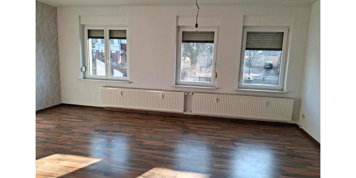 Erdgeschoßwohnung Werdau - 4 Zimmer, 101 m&sup2;, 856&euro; | Angebot:24631795