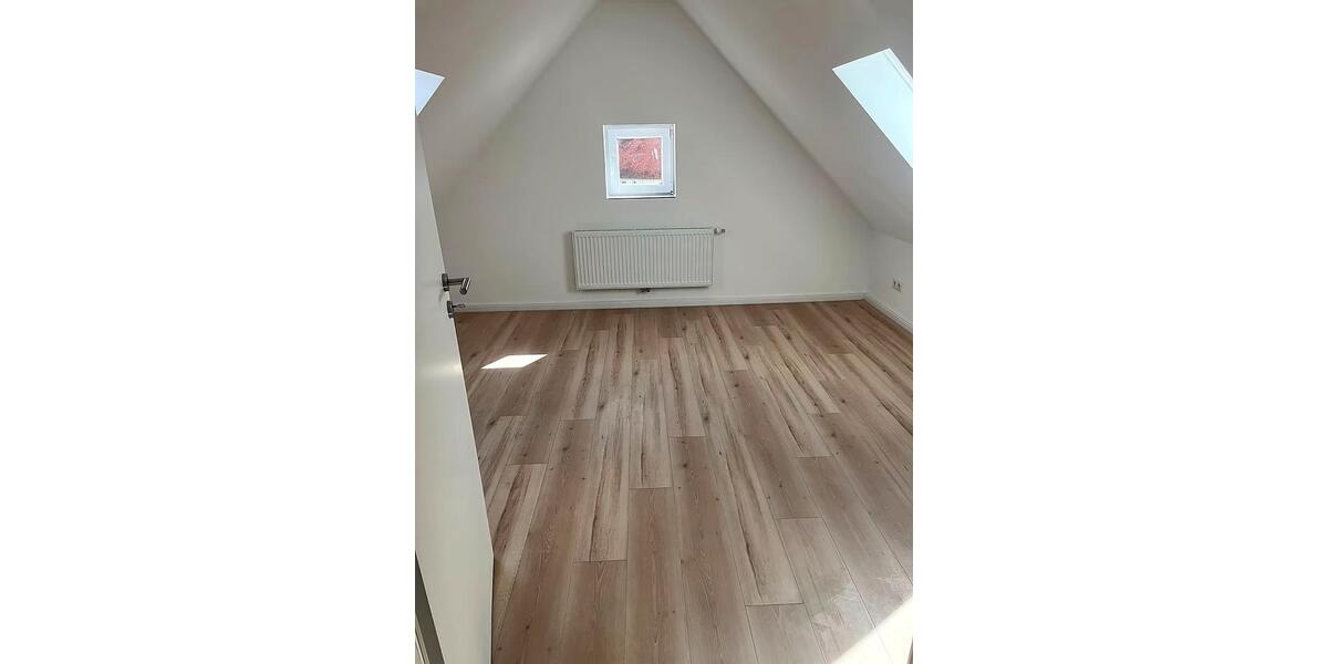 Maisonettenwohnung Gehrden - 4 Zimmer, 175 m&sup2;, 1.400&euro; | Angebot:26699492
