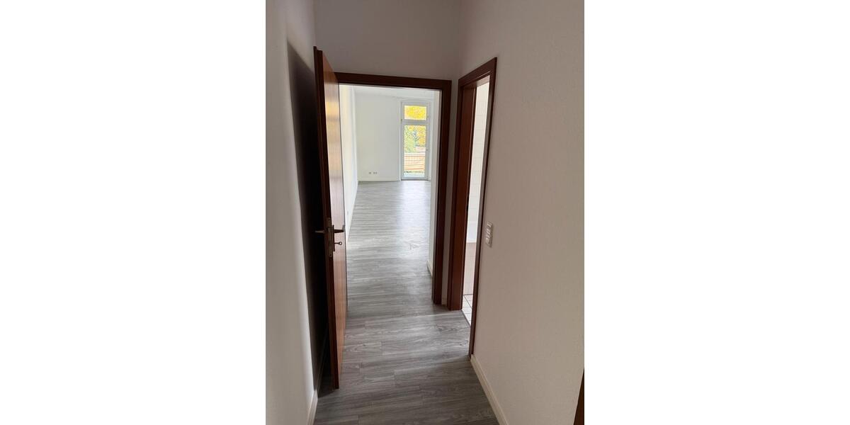 Etagenwohnung Krefeld Benrad - 1 Zimmer, 55 m&sup2;, 590&euro; | Angebot:24780158