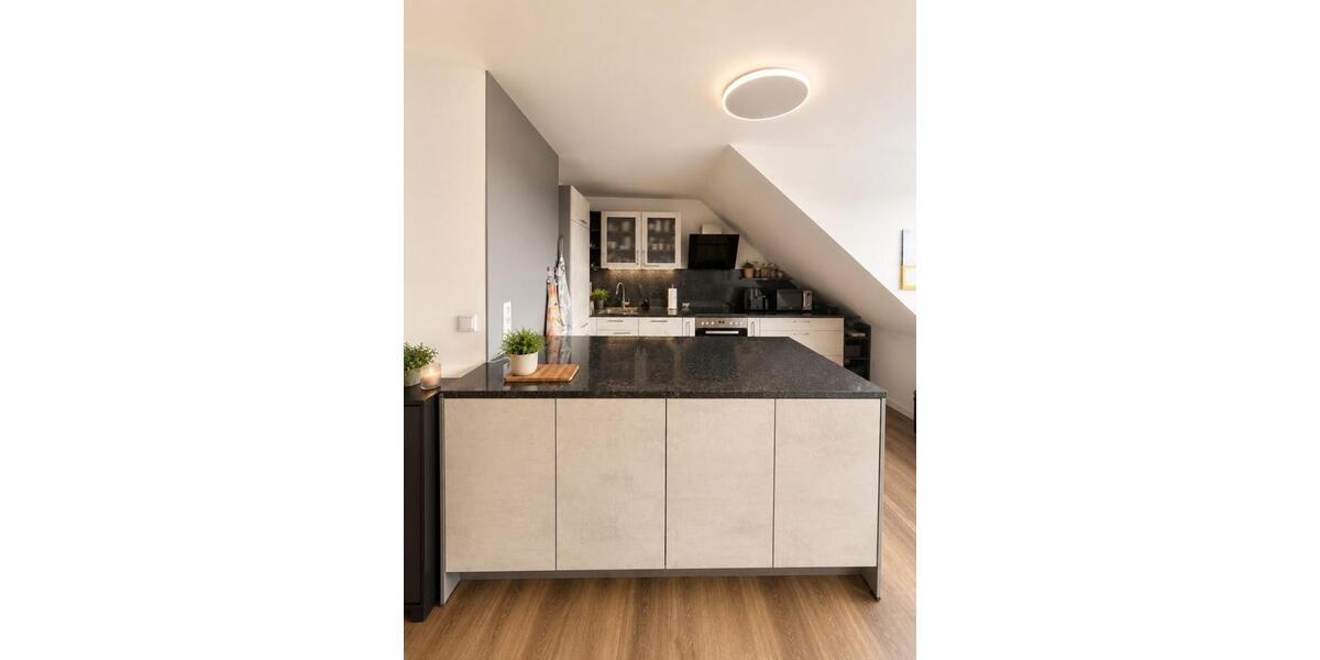Dachgeschoßwohnung Kassel Niederzwehren - 2 Zimmer, 72 m&sup2;, 695&euro; | Angebot:26631050