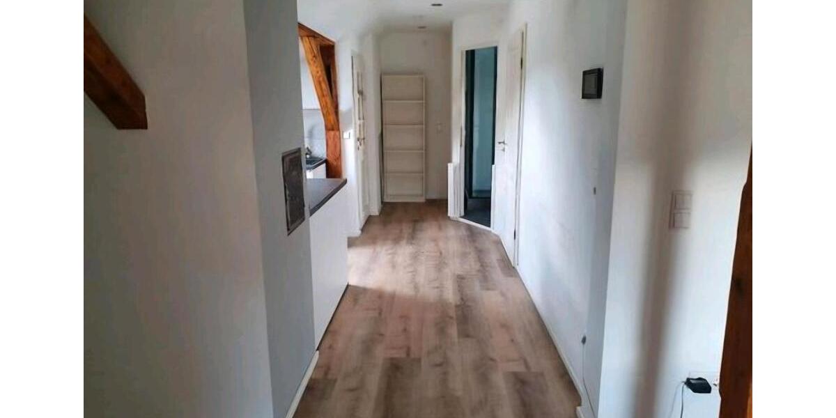 Dachgeschoßwohnung Nürtingen - 2.5 Zimmer, 65 m&sup2;, 920&euro; | Angebot:26567982