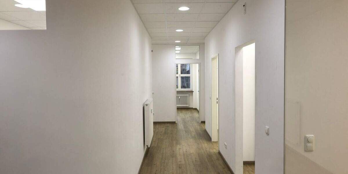 Gewerbeobjekt Bad Tölz - 8 Zimmer, 140 m&sup2;, 1.500&euro; | Angebot:25769099