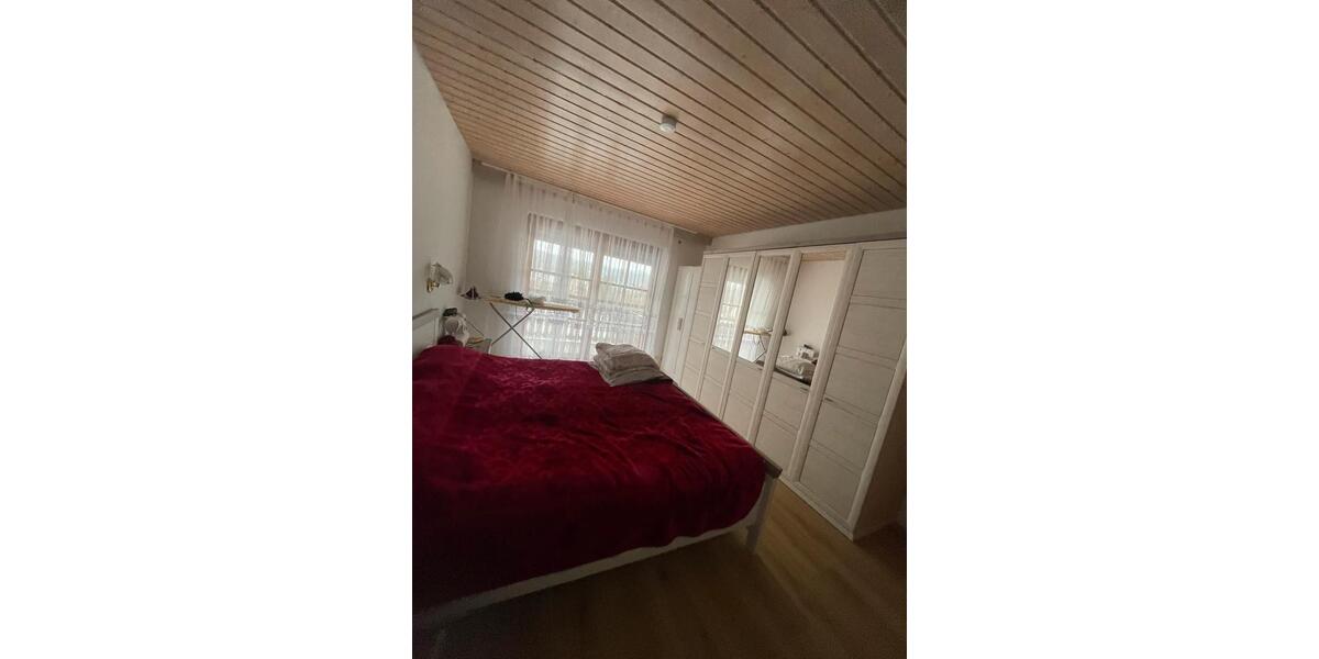 Etagenwohnung Offenau - 4 Zimmer, 111 m&sup2;, 1.100&euro; | Angebot:26416012