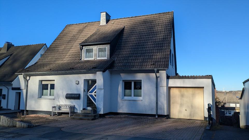 Erdgeschoßwohnung Warstein - 3 Zimmer, 92 m&sup2;, 695&euro; | Angebot:25264816