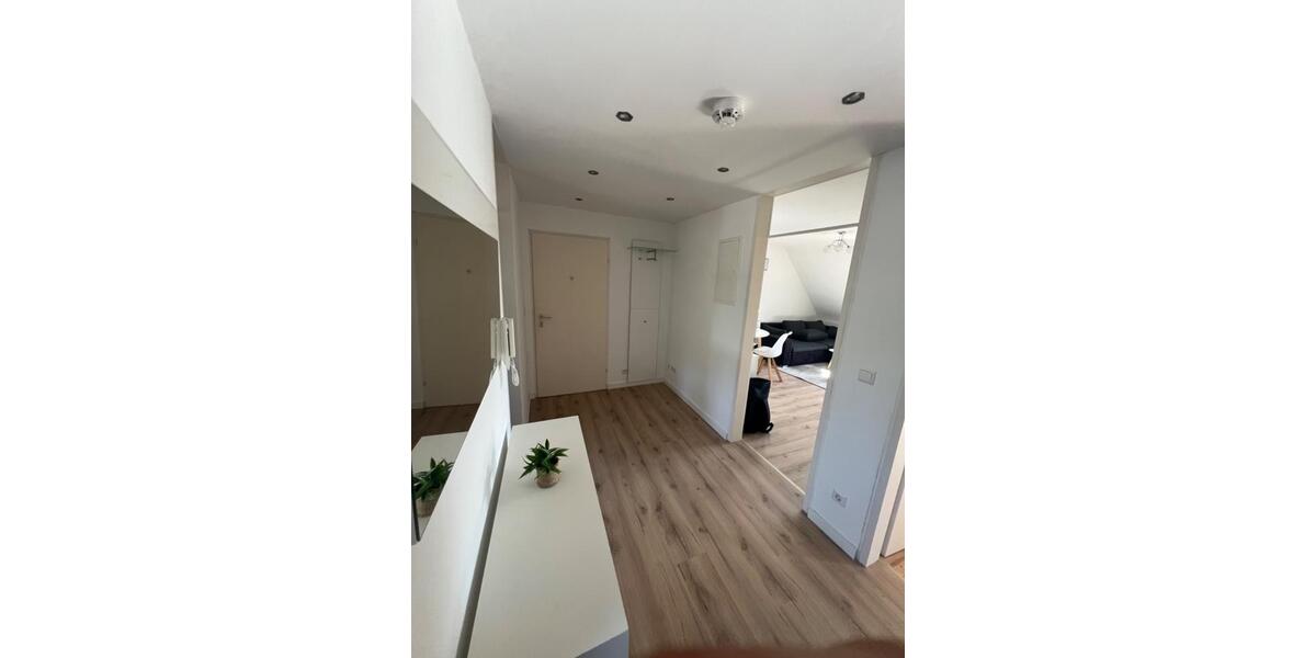 Etagenwohnung Stuttgart Luginsland - 2 Zimmer, 50 m&sup2;, 1.140&euro; | Angebot:26208118