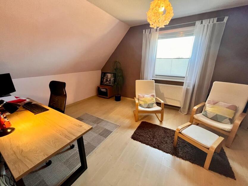 Große 5-Zimmer-Wohnung in Bohmte - 2 Balkone, Kamin & Einbauküche