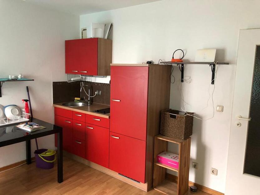 Schönes 1-Zimmer-Appartement mit EBK und Terrasse, Haunstetten