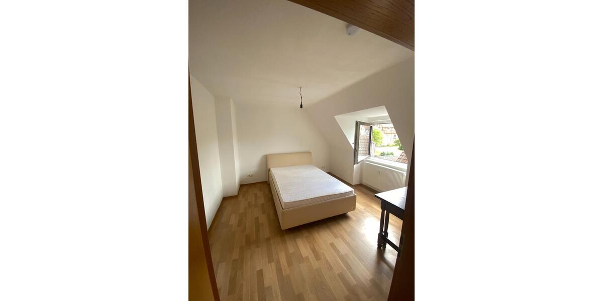 Dachgeschoßwohnung Witzenhausen Blickershausen - 3 Zimmer, 53 m&sup2;, 240&euro; | Angebot:25900743