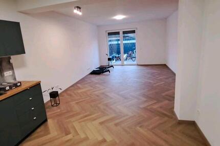 Wohnung Siebeldingen - 3 Zimmer, 90 m&sup2;, 1.200&euro; | Angebot:24744182