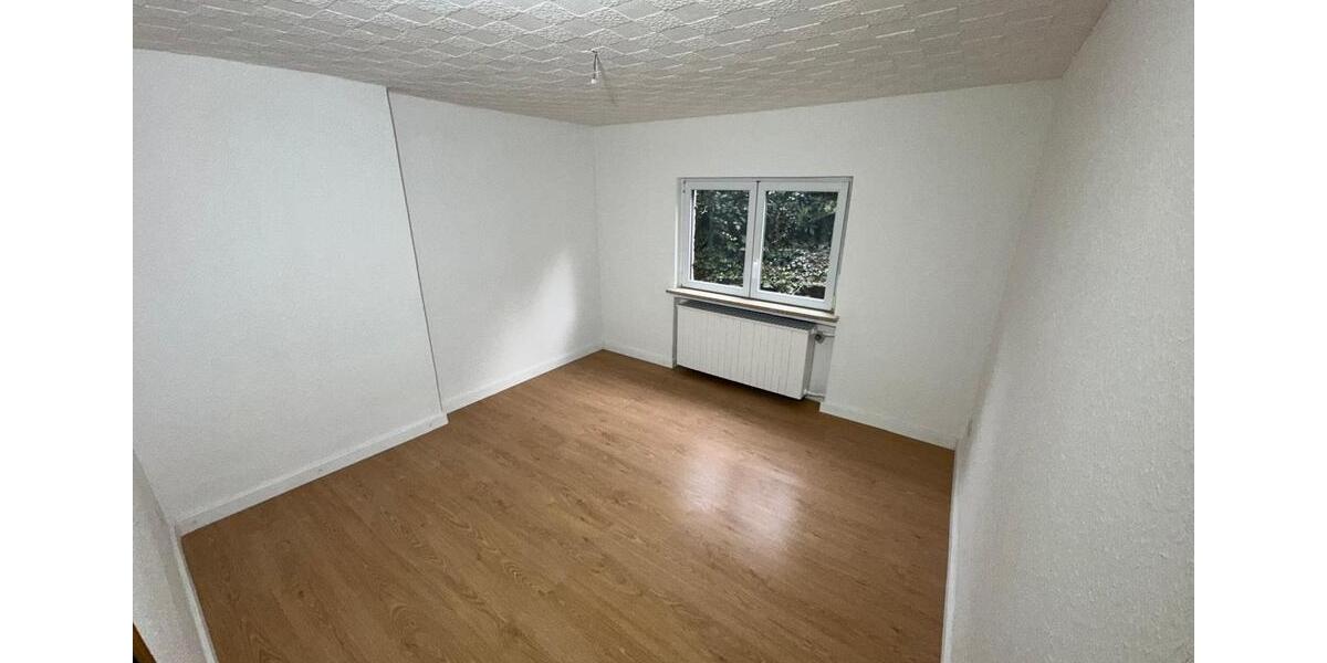 Erdgeschoßwohnung Solms - 1 Zimmer, 65 m&sup2;, 650&euro; | Angebot:24480486