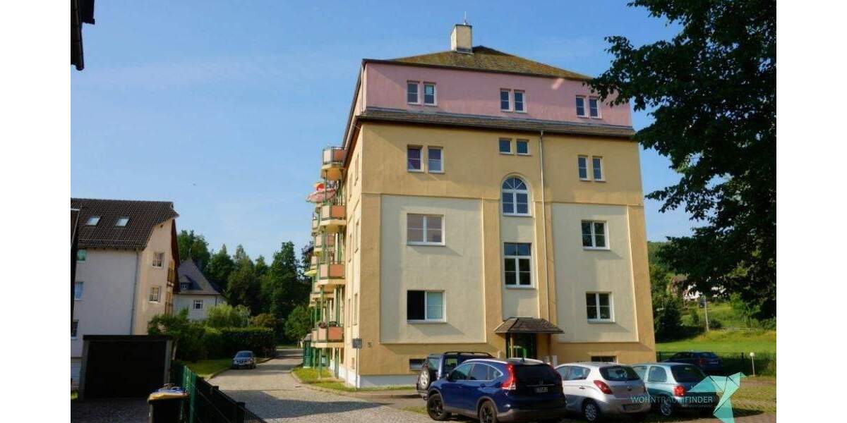 Geräumige, helle 4-Raum-Wohnung mit Balkon und Pkw-Stellplatz 4 zimmer