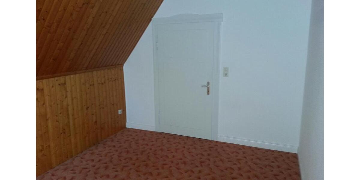 Etagenwohnung Weste - 5 Zimmer, 98 m&sup2;, 670&euro; | Angebot:26050383