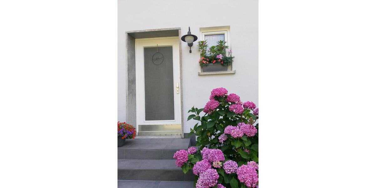 Wohnen auf Zeit Würzburg Heuchelhof - 1 Zimmer, 18 m&sup2;, 385&euro; | Angebot:26432577