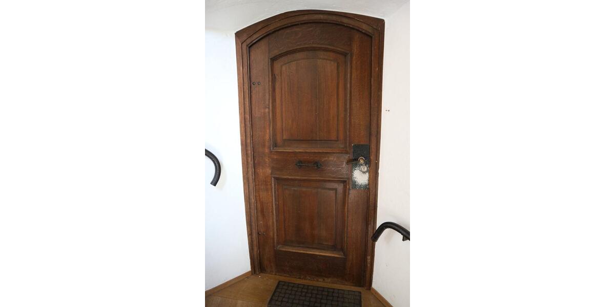 Etagenwohnung Bad Sobernheim - 8 Zimmer, 223 m&sup2;, 2.000&euro; | Angebot:26019674