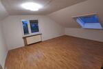 Gemütliche 2-Zimmer Dachgeschosswohnung zimmer