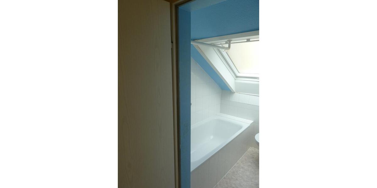 Dachgeschoßwohnung Marburg Biegenviertel - 1 Zimmer, 30 m&sup2;, 395&euro; | Angebot:26004065