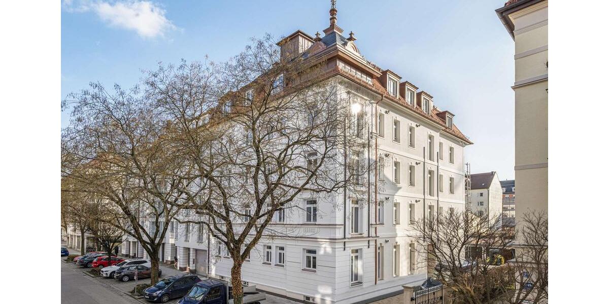 Dachgeschoßwohnung München Maxvorstadt - 4 Zimmer, 110 m&sup2;, 3.650&euro; | Angebot:26625756