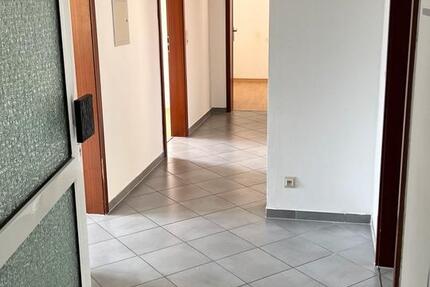 Wohnung Warburg - 3 Zimmer, 75 m&sup2;, 525&euro; | Angebot:26040075