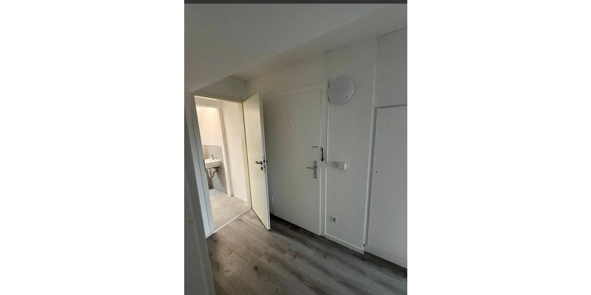 Dachgeschoßwohnung Gelsenkirchen Gelsenkirchen-Mitte - 2 Zimmer, 47 m&sup2;, 430&euro; | Angebot:26588843