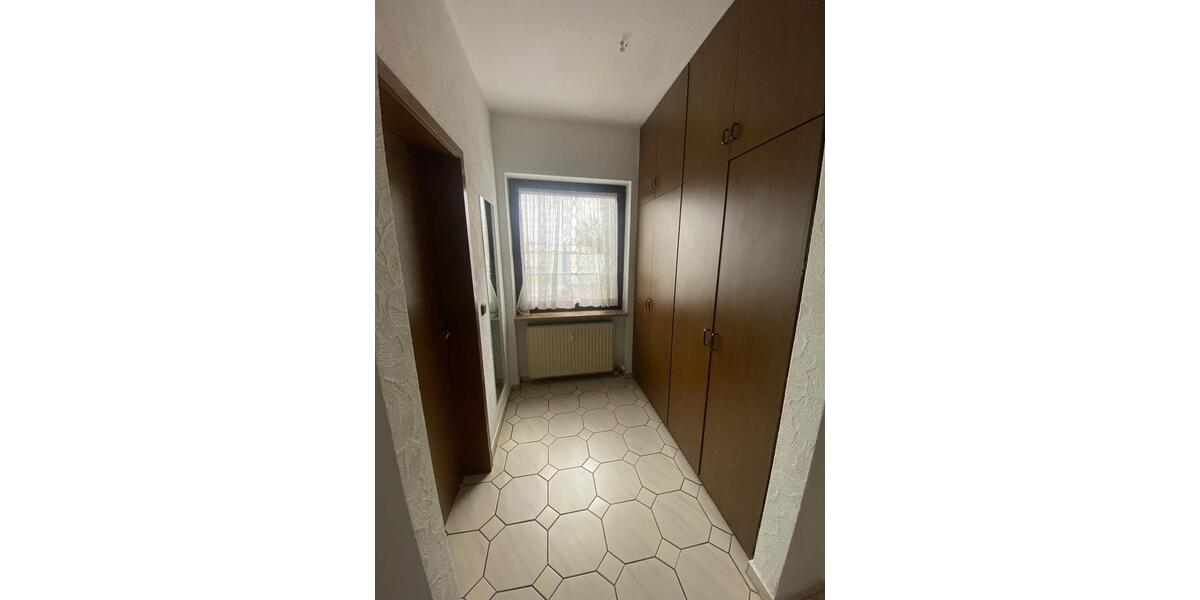 Etagenwohnung Mannheim Rheinau - 4 Zimmer, 180 m&sup2;, 1.800&euro; | Angebot:26420788