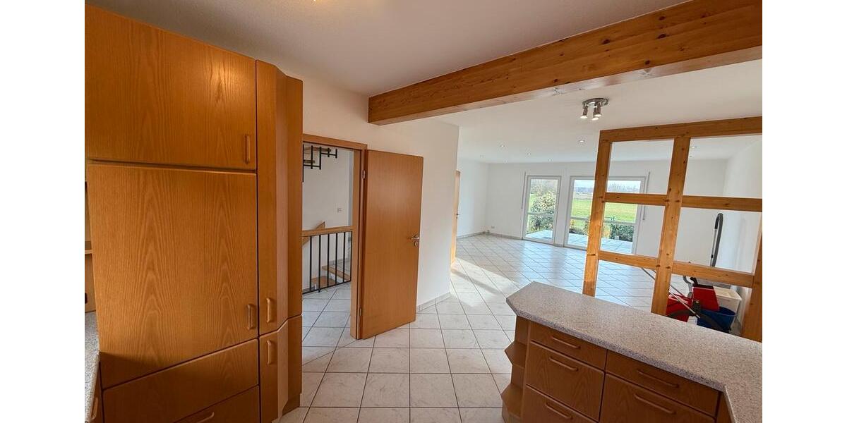 Einfamilienhaus Schwebheim - 6 Zimmer, 165 m&sup2;, 2.390&euro; | Angebot:24820196