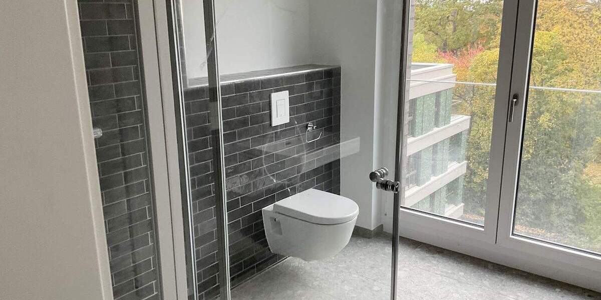 Moderner Wohnkomfort - viel Platz + Freiraum! 3 Zimmer + Loggia, Einbauküche, Tageslichtbad,Gäste-WC 3 zimmer