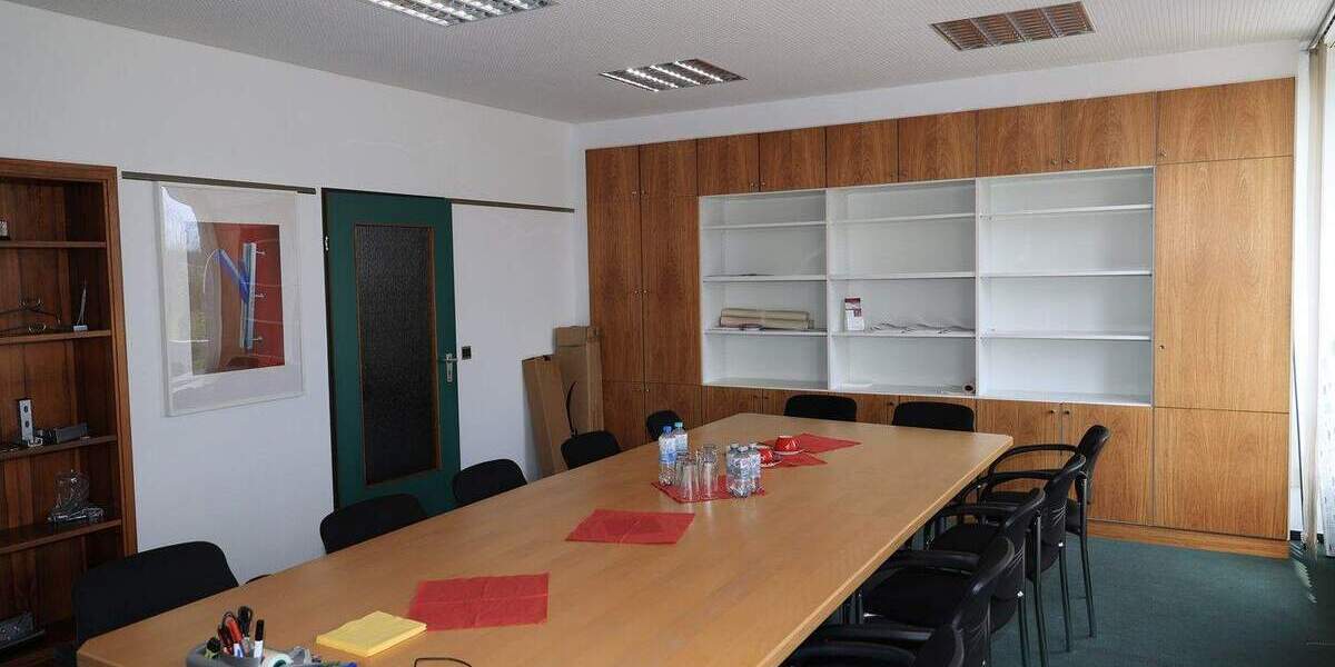 Gewerbeobjekt Duisburg Wanheim-Angerhausen - 6 Zimmer, 203 m&sup2;, 1.712&euro; | Angebot:23940897