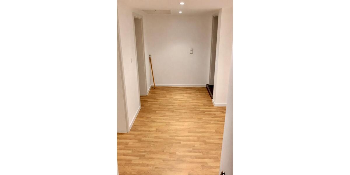 Dachgeschoßwohnung Fulda Aschenberg - 4 Zimmer, 98 m&sup2;, 980&euro; | Angebot:25886626