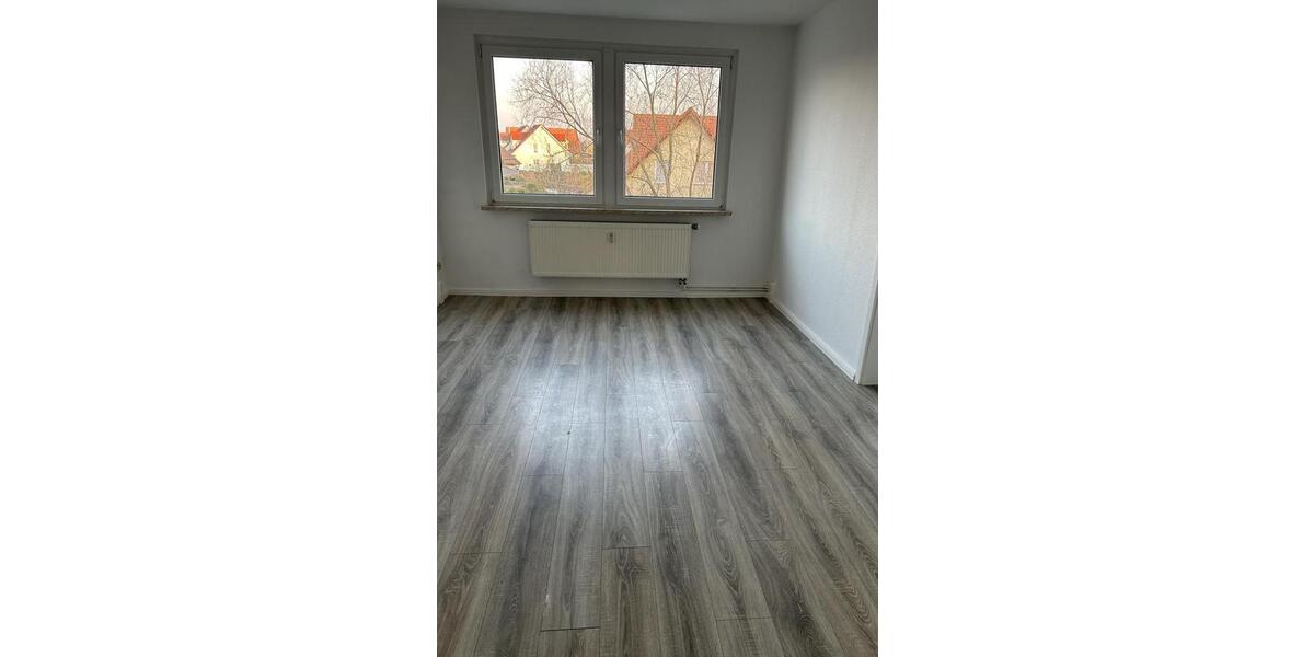 Etagenwohnung Bad Dürrenberg - 2 Zimmer, 47 m&sup2;, 280&euro; | Angebot:24629696