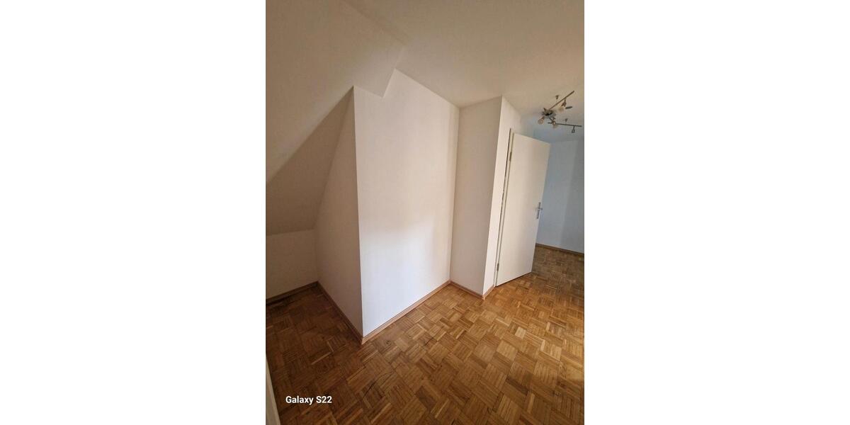 Etagenwohnung Freudenberg - 3 Zimmer, 94 m&sup2;, 850&euro; | Angebot:24365013