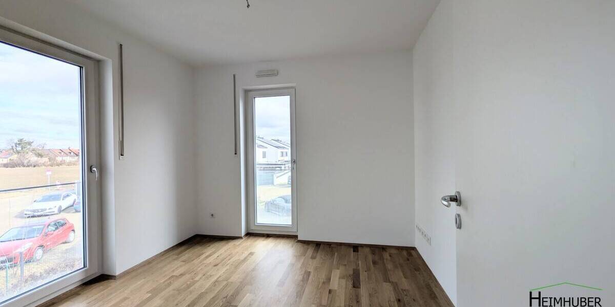 Etagenwohnung München Ramersdorf-Perlach - 3 Zimmer, 102 m&sup2;, 2.100&euro; | Angebot:26043003