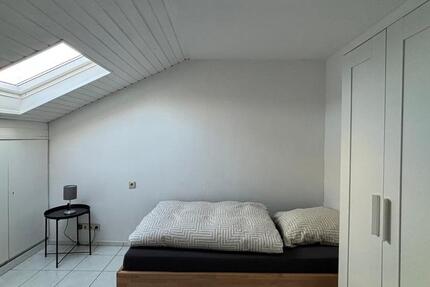 Wohnen auf Zeit Gladenbach - 7 Zimmer, 250 m&sup2;, 26&euro; | Angebot:24865996