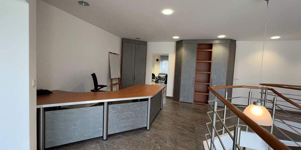 Gewerbeobjekt Herne Sodingen - 7 Zimmer, 274 m&sup2;, 3.300&euro; | Angebot:26379741