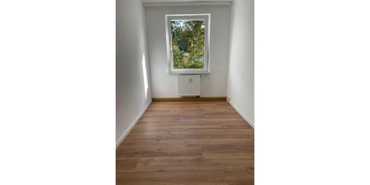 Etagenwohnung Zschopau - 3 Zimmer, 58 m&sup2;, 378&euro; | Angebot:25906747
