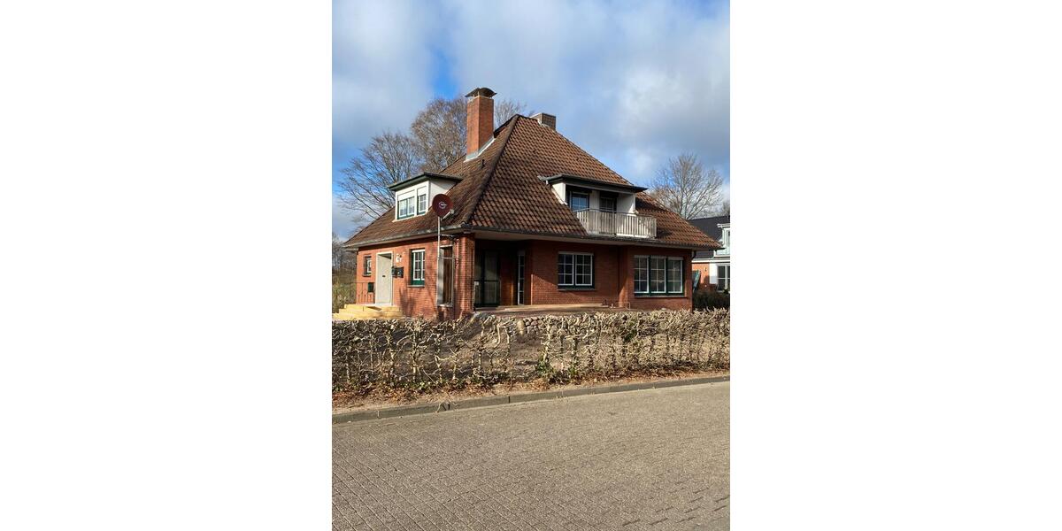 Erdgeschoßwohnung Stade Altländer Viertel - 4 Zimmer, 138 m&sup2;, 1.800&euro; | Angebot:25262943