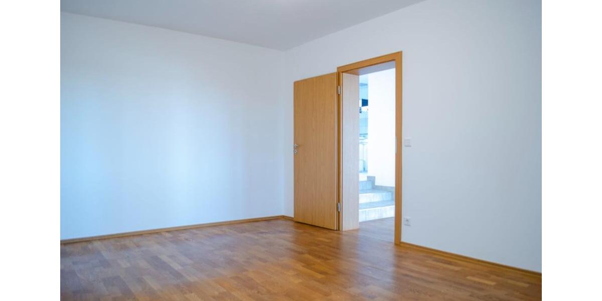 2 Zimmer Wohnung 90 m² mit Wintergarten 2 zimmer