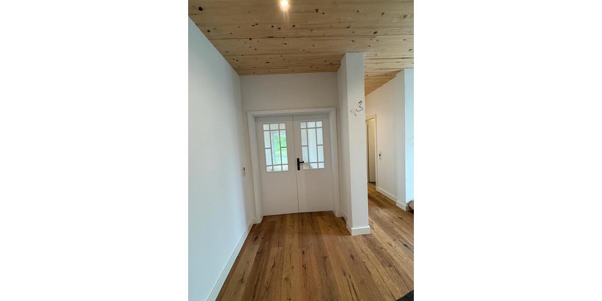 Erdgeschoßwohnung Oldenburg Bloherfelde - 3 Zimmer, 120 m&sup2;, 1.750&euro; | Angebot:26463807
