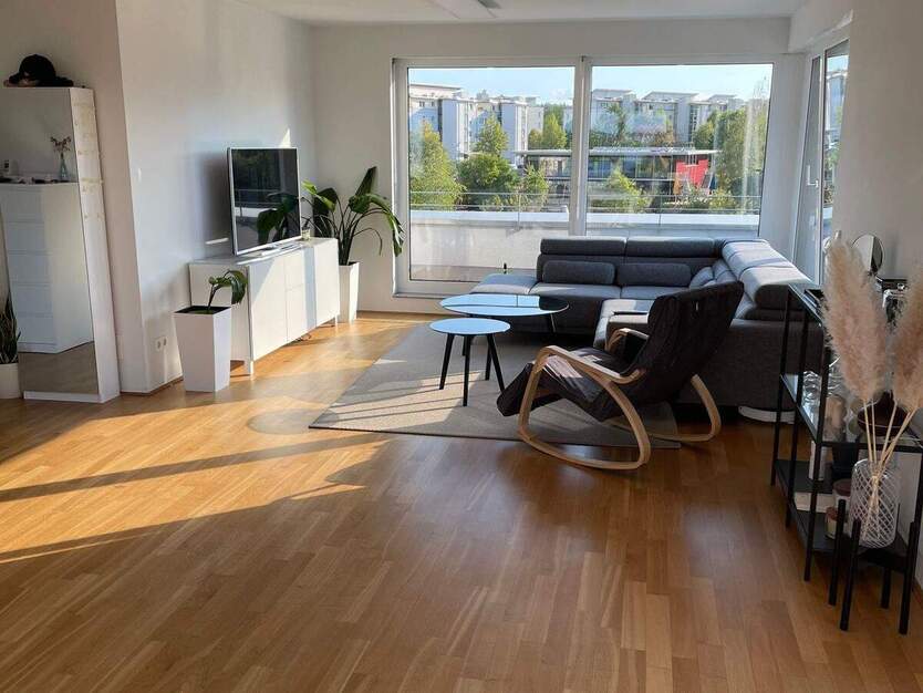 Schöne, helle 2 Zimmerwohnung in Stuttgart Vaihingen, Uni 2 zimmer