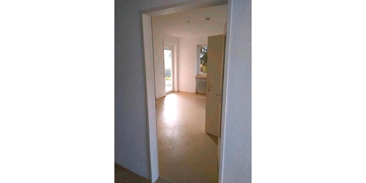 Erdgeschoßwohnung Kötz - 4 Zimmer, 120 m&sup2;, 1.300&euro; | Angebot:25589285